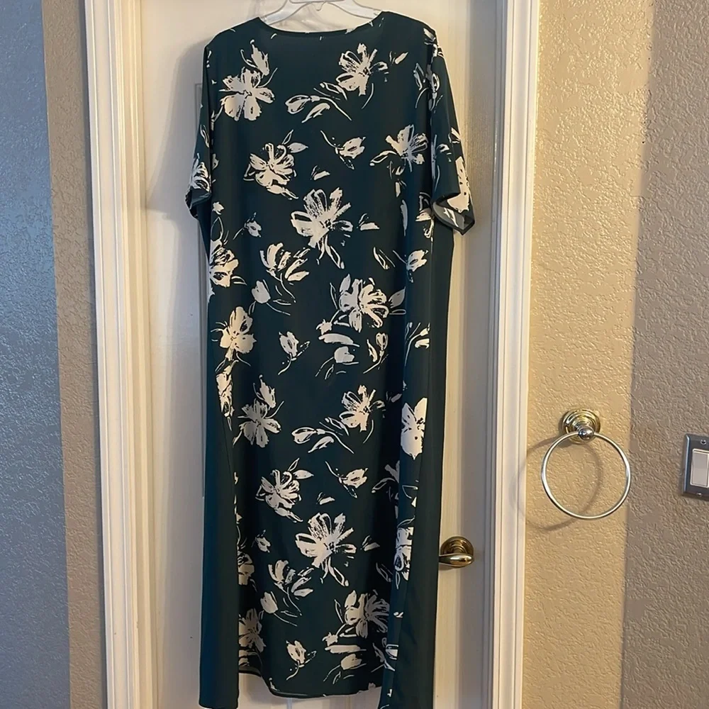 Maxi dress, size 2X - Picture 5 of 6